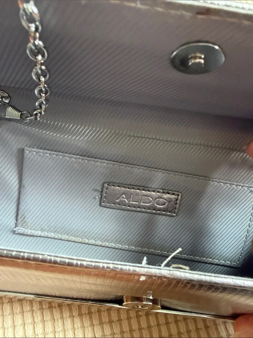 Aldo sleek fold